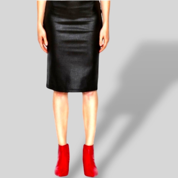🛑BOGO 🆕Classic Vegan Leather Midi Skirt - Picture 4 of 12